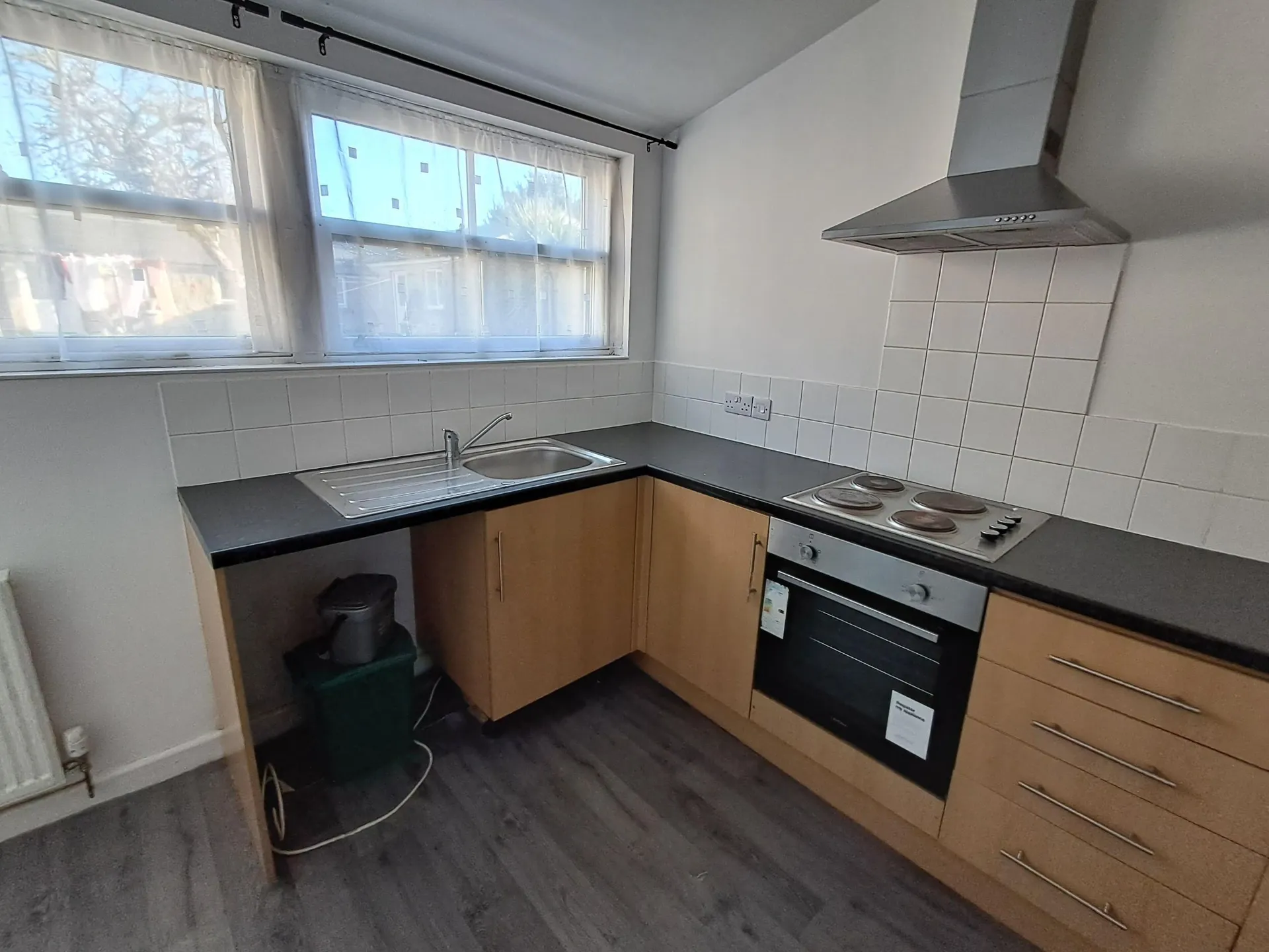 Flat Commercial Row in Pembroke Dock