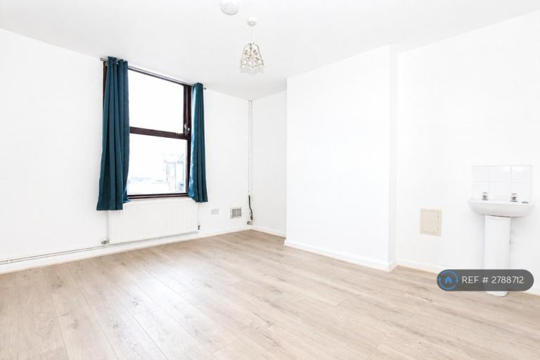 House St George's Avenue in Borough of Swale