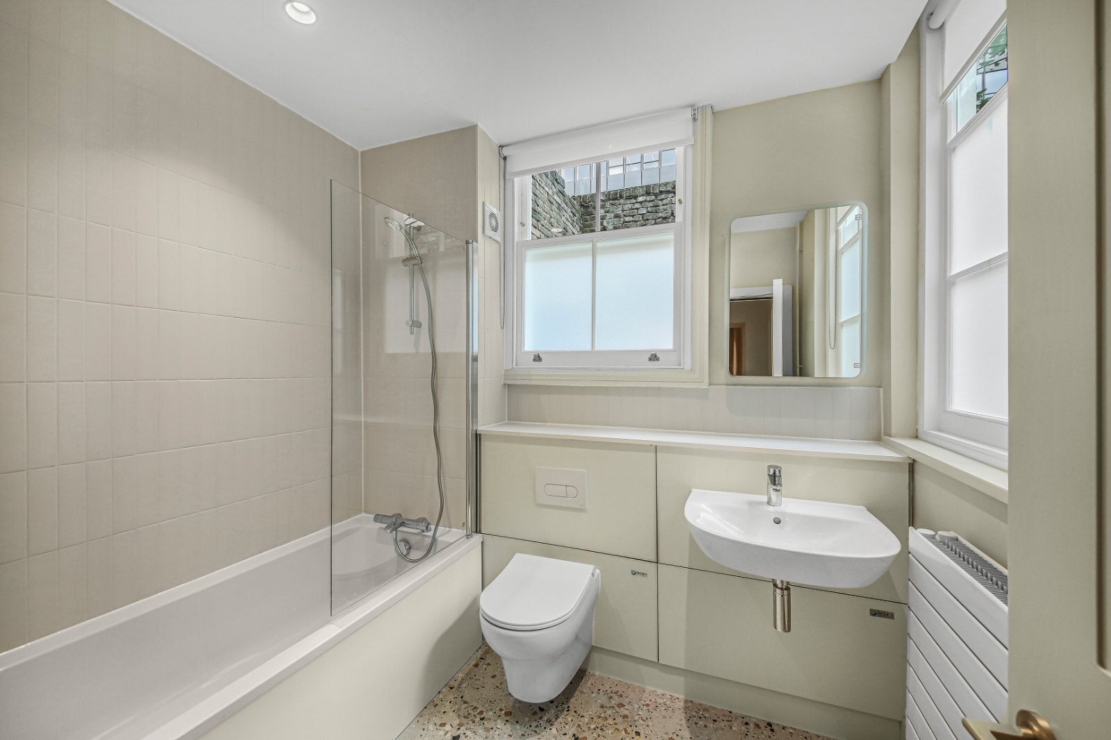 Flat Woburn Square in Greater London