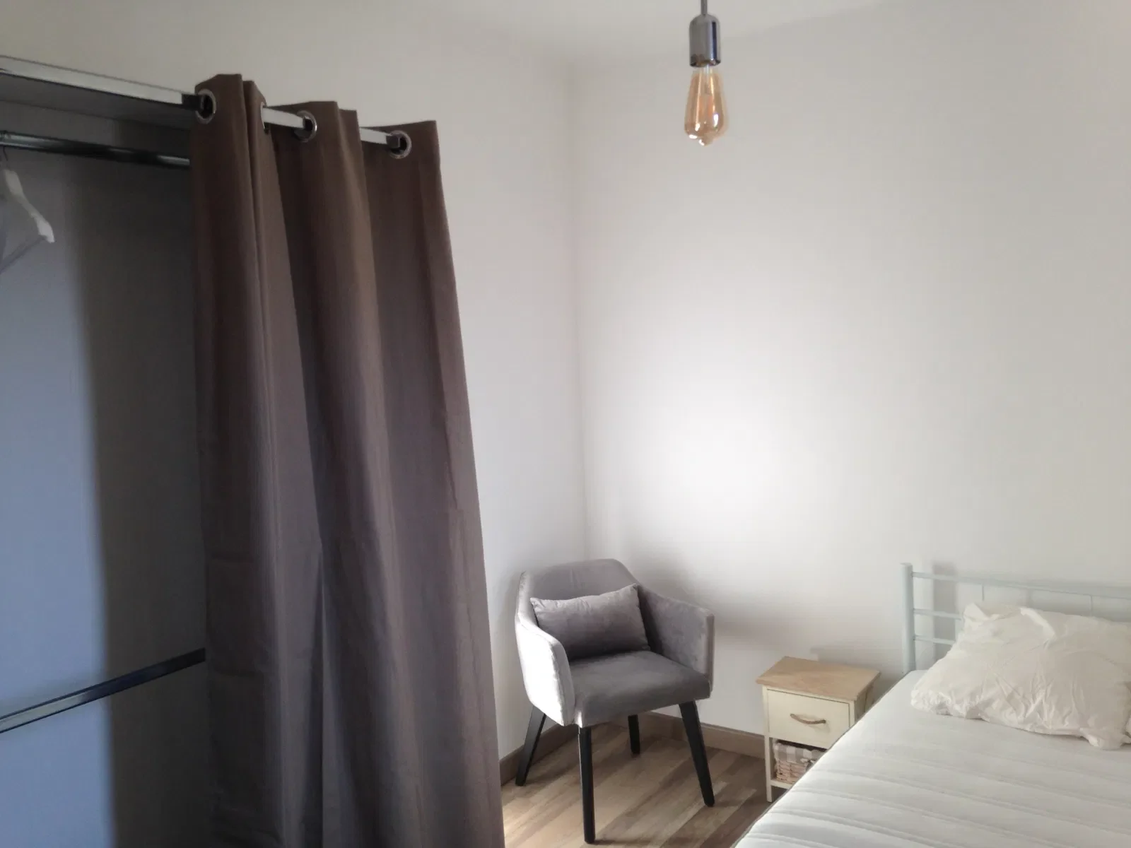 Chambre Boulevard Paul Claudel à Marseille