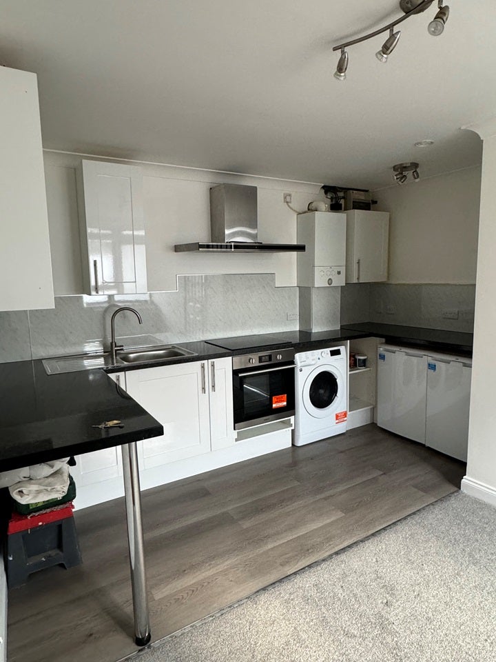 Flat Banstead Road in Greater London