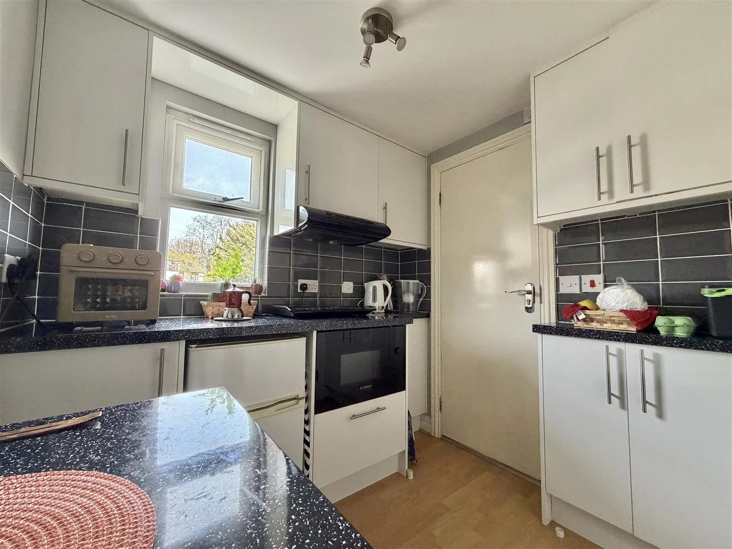Flat St Albans Crescent in Greater London