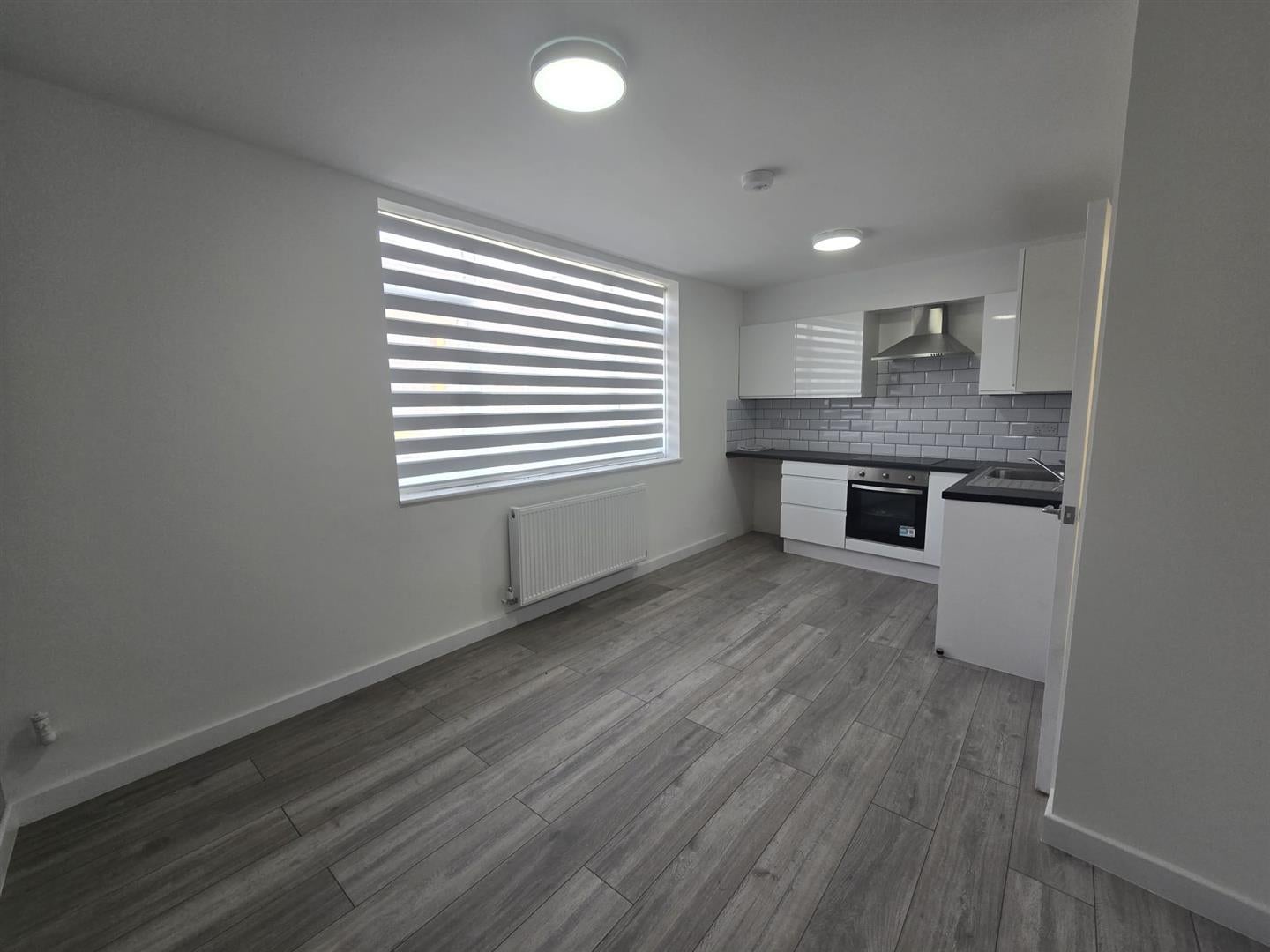 Flat Bellegrove Road in Greater London