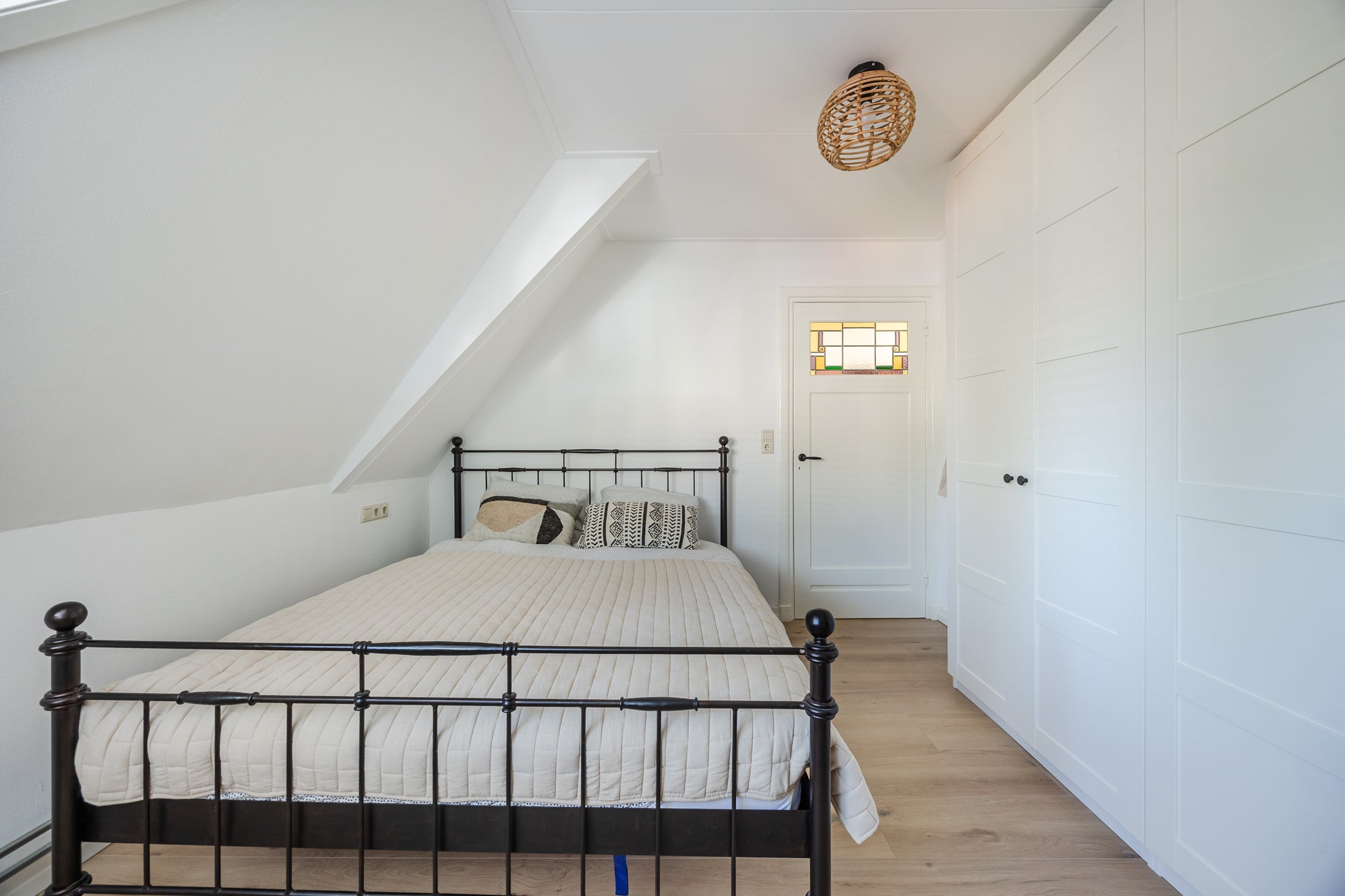Tussenwoning te koop: Wijngaardstraat 17, Bergen Op Zoom
