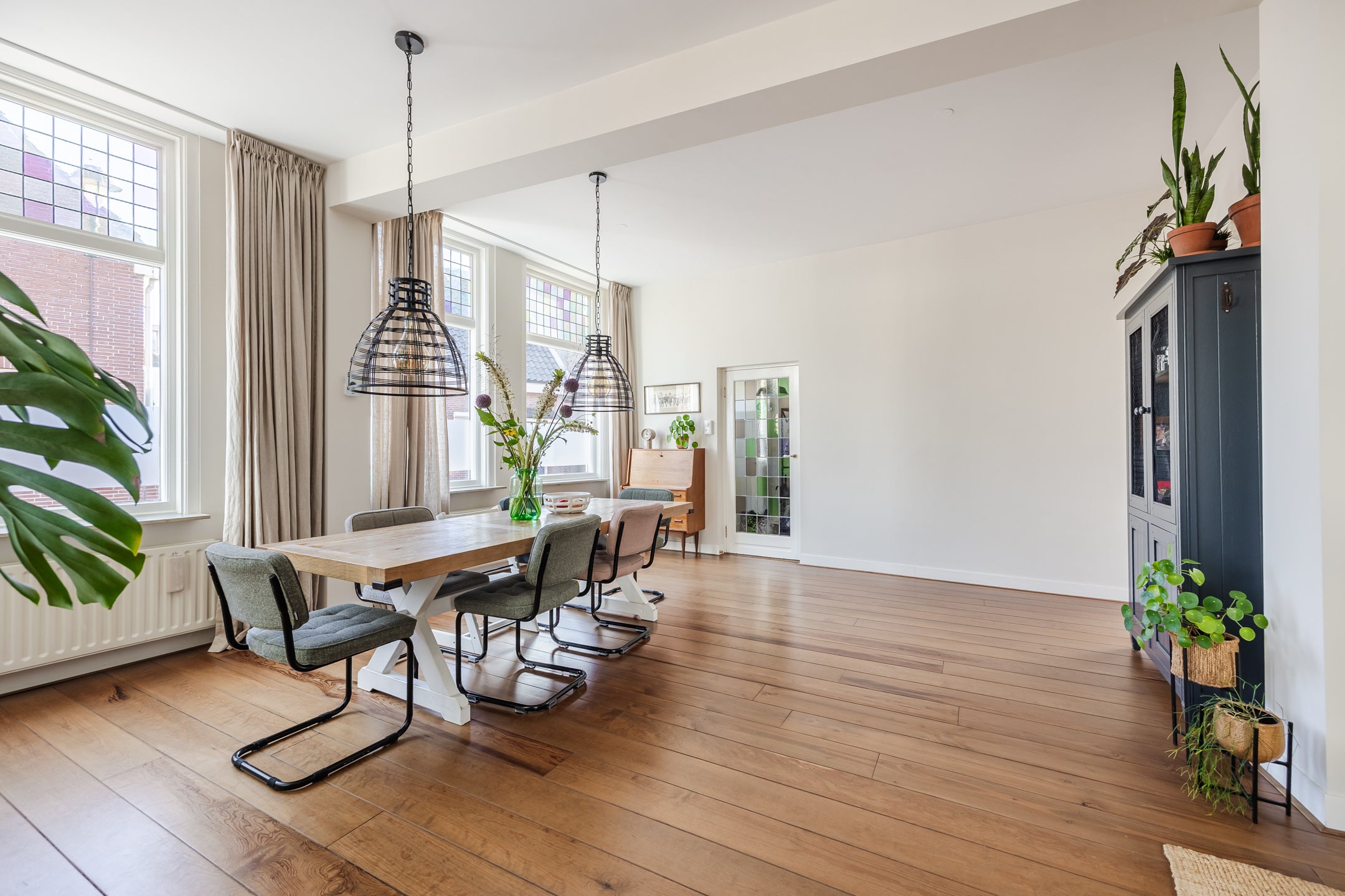 Tussenwoning te koop: Wijngaardstraat 17, Bergen Op Zoom