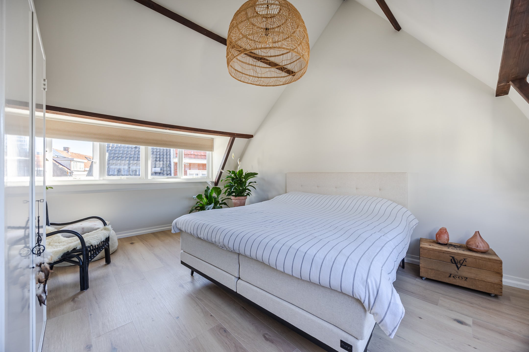 Tussenwoning te koop: Wijngaardstraat 17, Bergen Op Zoom