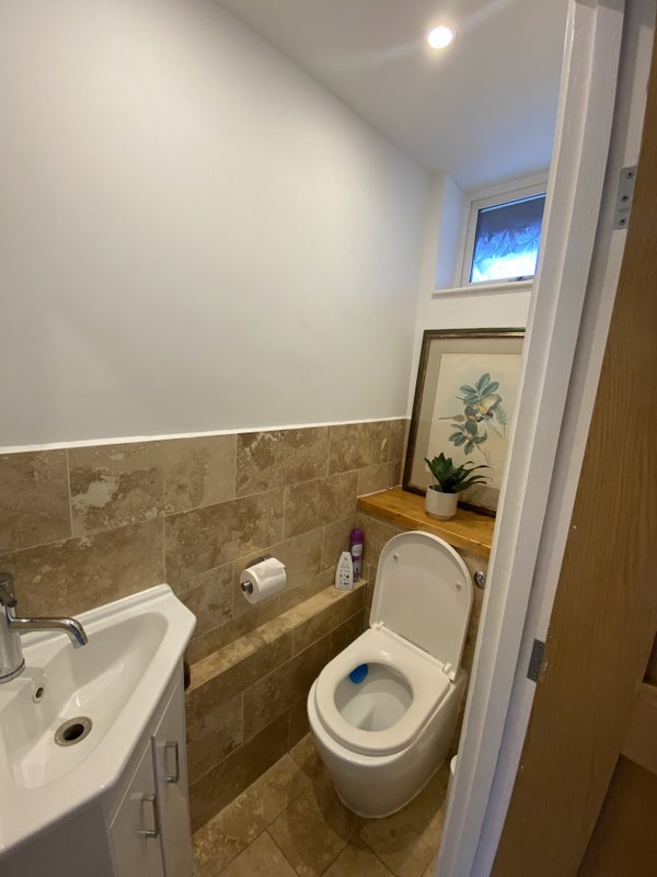 Room East India Dock Road in Greater London