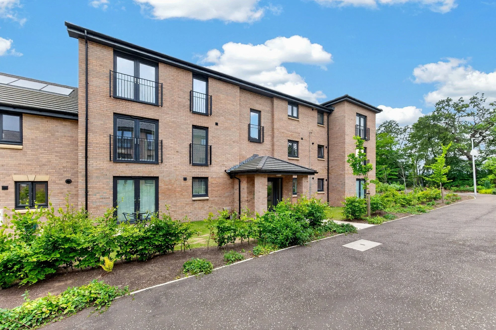 Flat Carswell Walk in City of Edinburgh