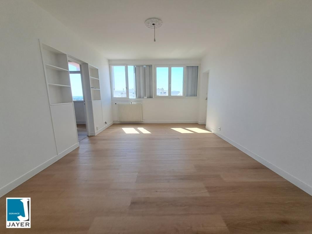 Flat Rue Pierre Deliry in Chalon-sur-Saône