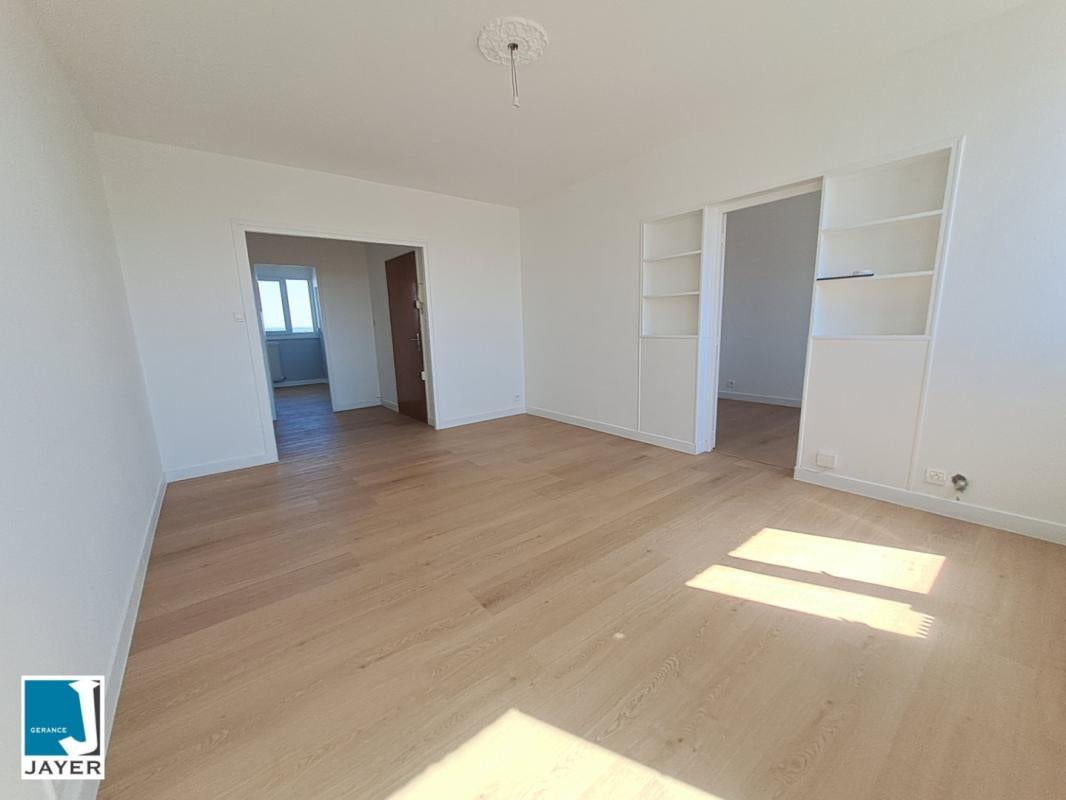 Flat Rue Pierre Deliry in Chalon-sur-Saône
