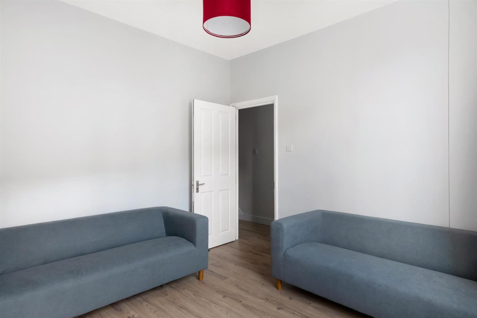 Room Marmont Road in Greater London