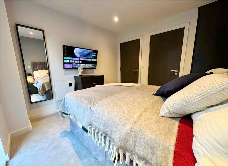 Flat Ordsall Lane in Salford