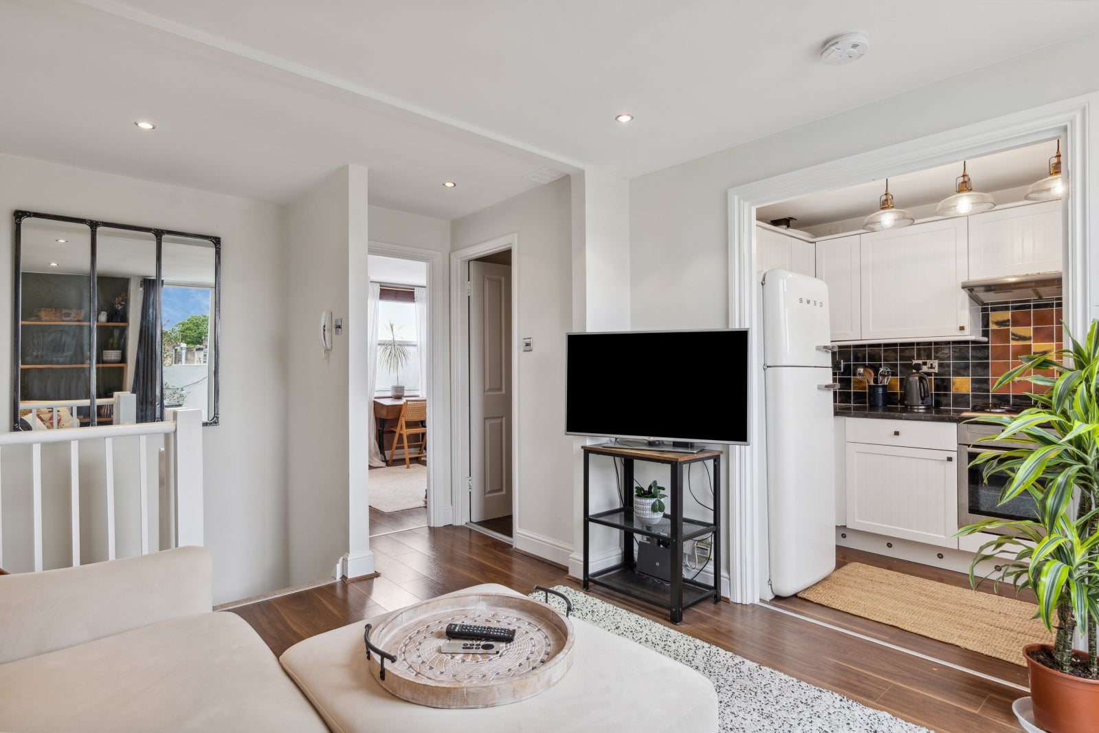 Flat Goldney Road in City of Westminster