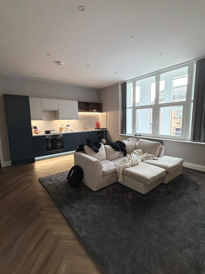 Flat Rykneld Square in Chesterfield