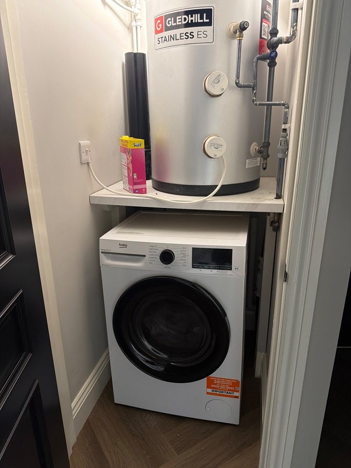 Flat Rykneld Square in Chesterfield