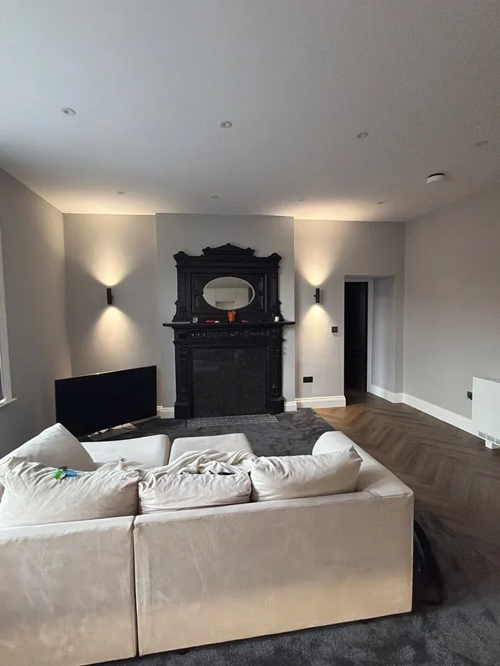 Flat Rykneld Square in Chesterfield