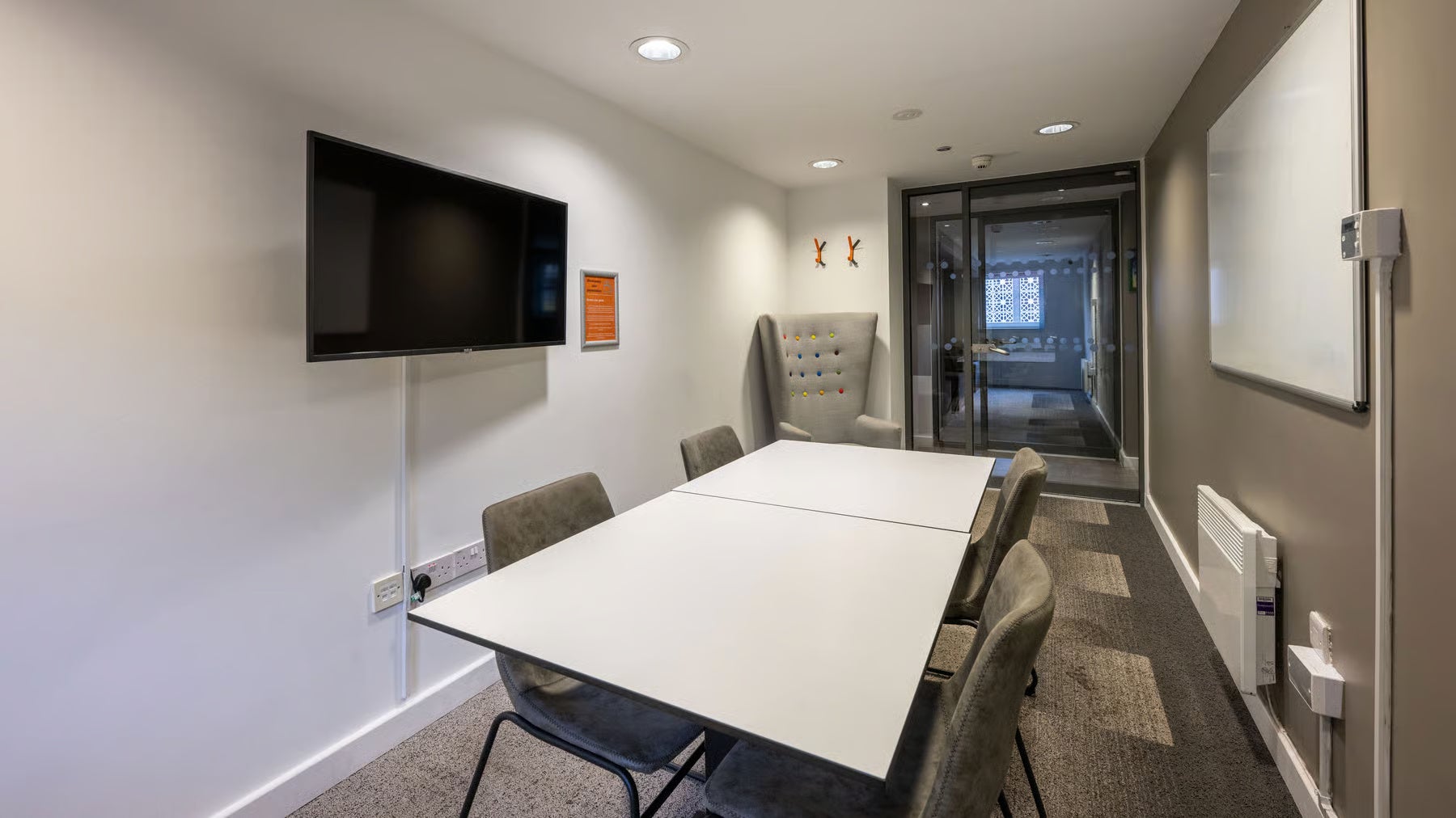 Room Curzon Street in Nottingham