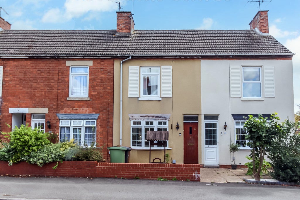 House Hatton Park Road in Wellingborough