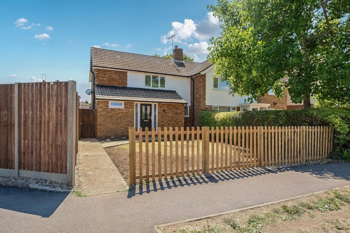 House Morris Way in St Albans