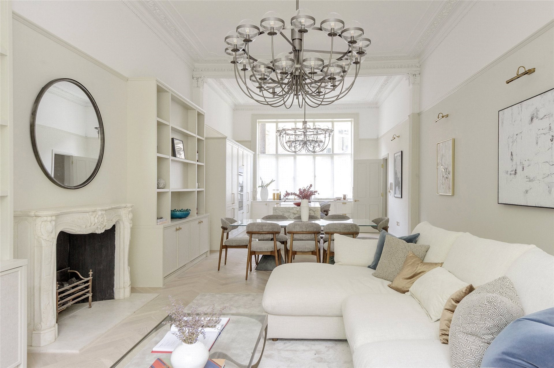 Flat Pembridge Gardens in Greater London