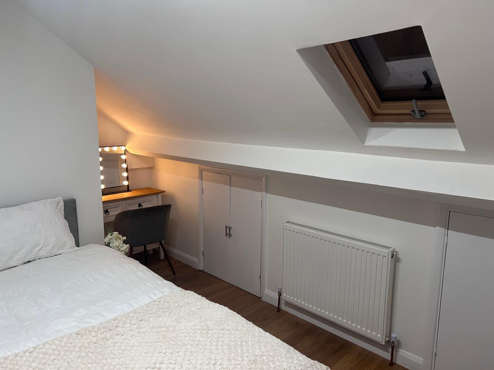 Flat London Road in Greater London