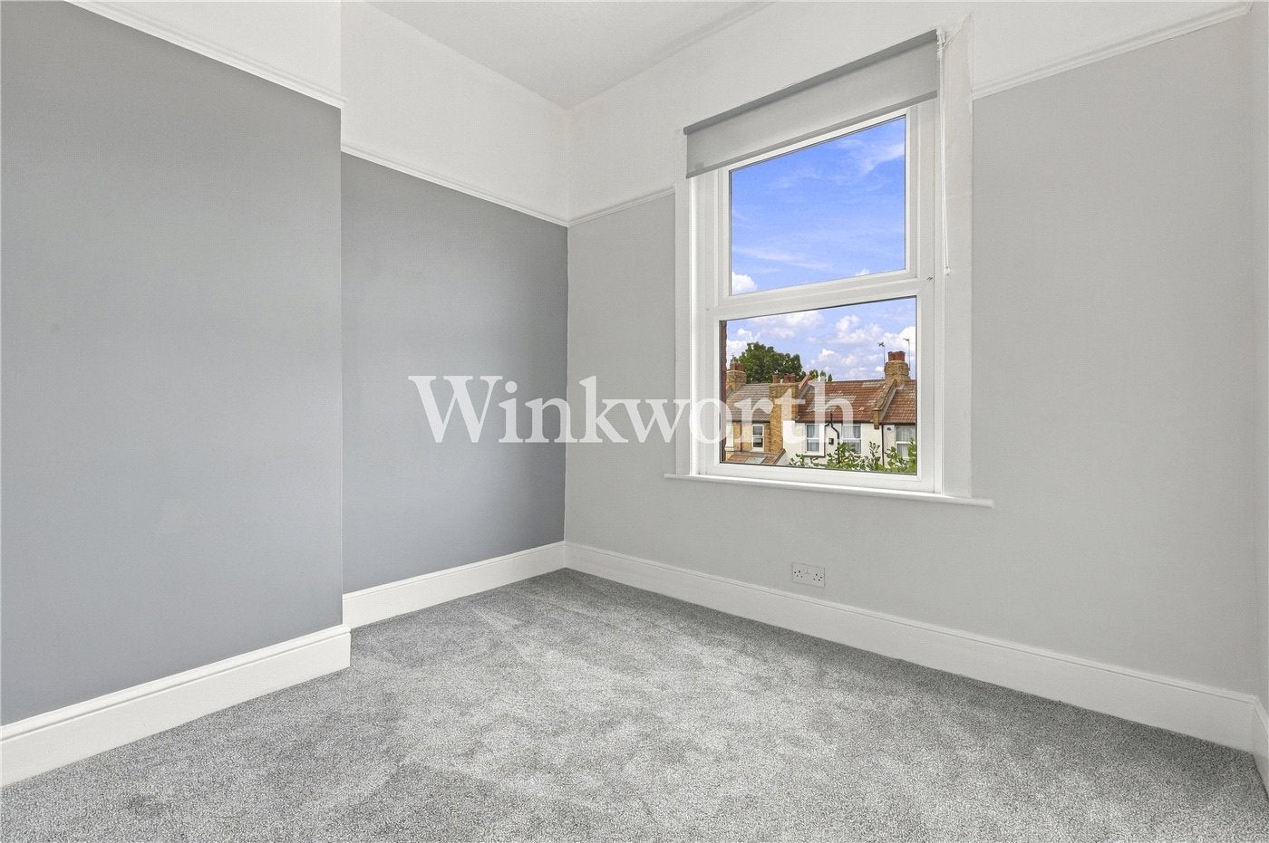Flat Tottenhall Road in Greater London
