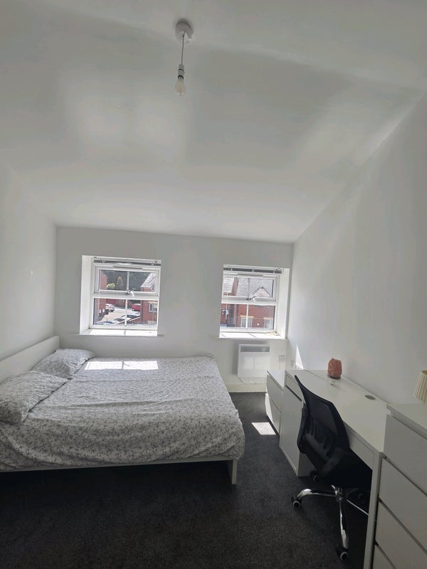 Room Beech Avenue in Nottingham