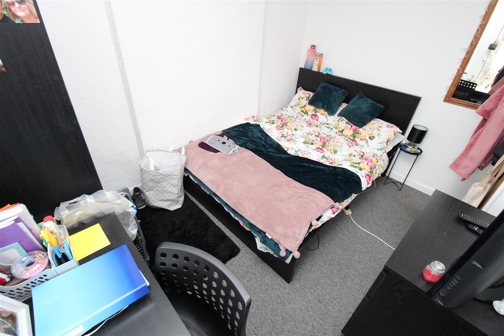 Flat Bertha Street in Pontypridd