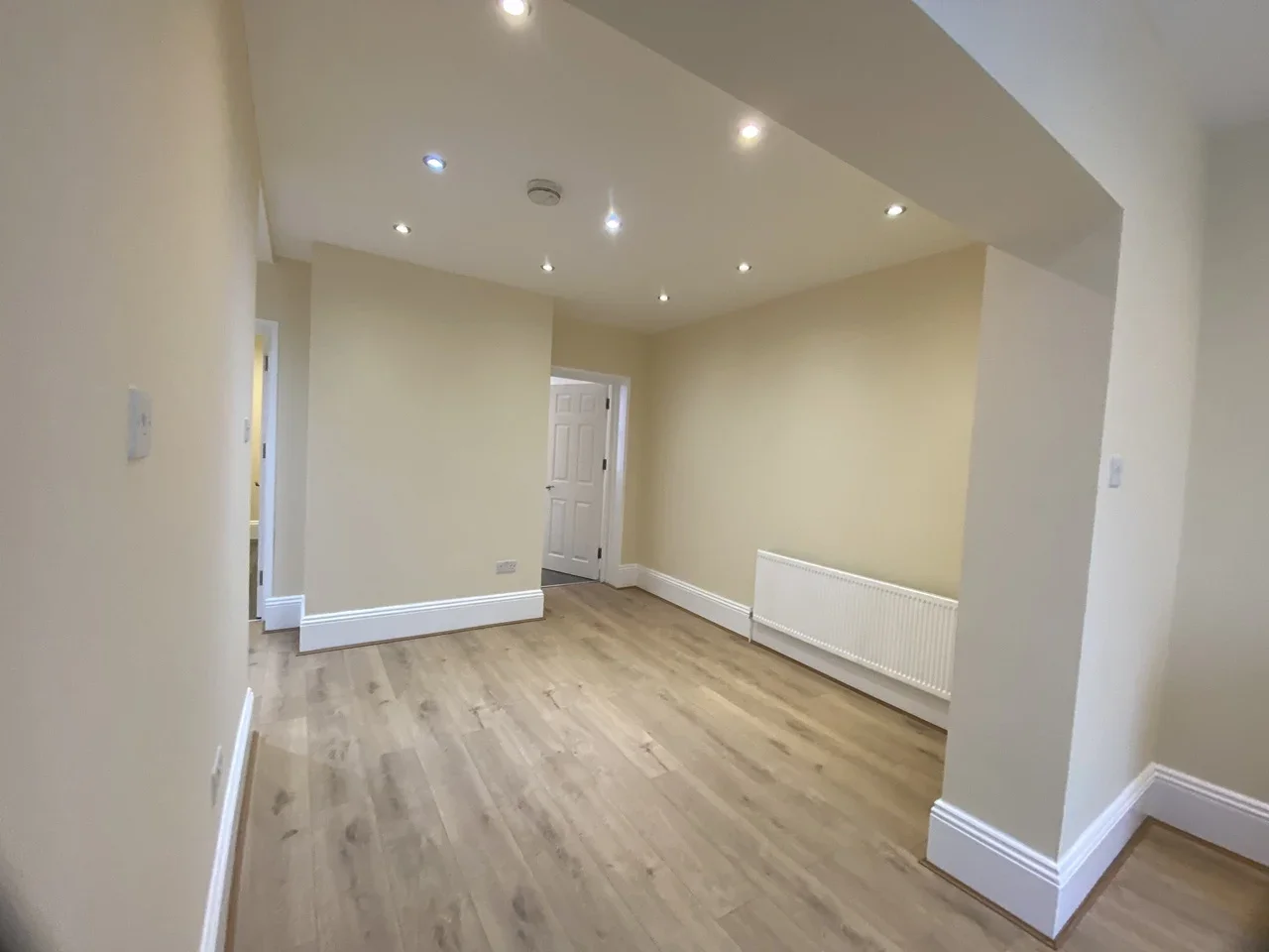 Flat High Street in Cheshunt