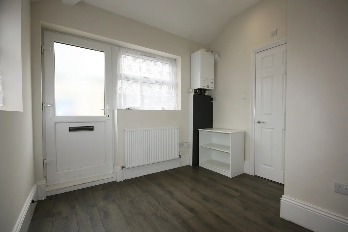 Flat High Street in Cheshunt
