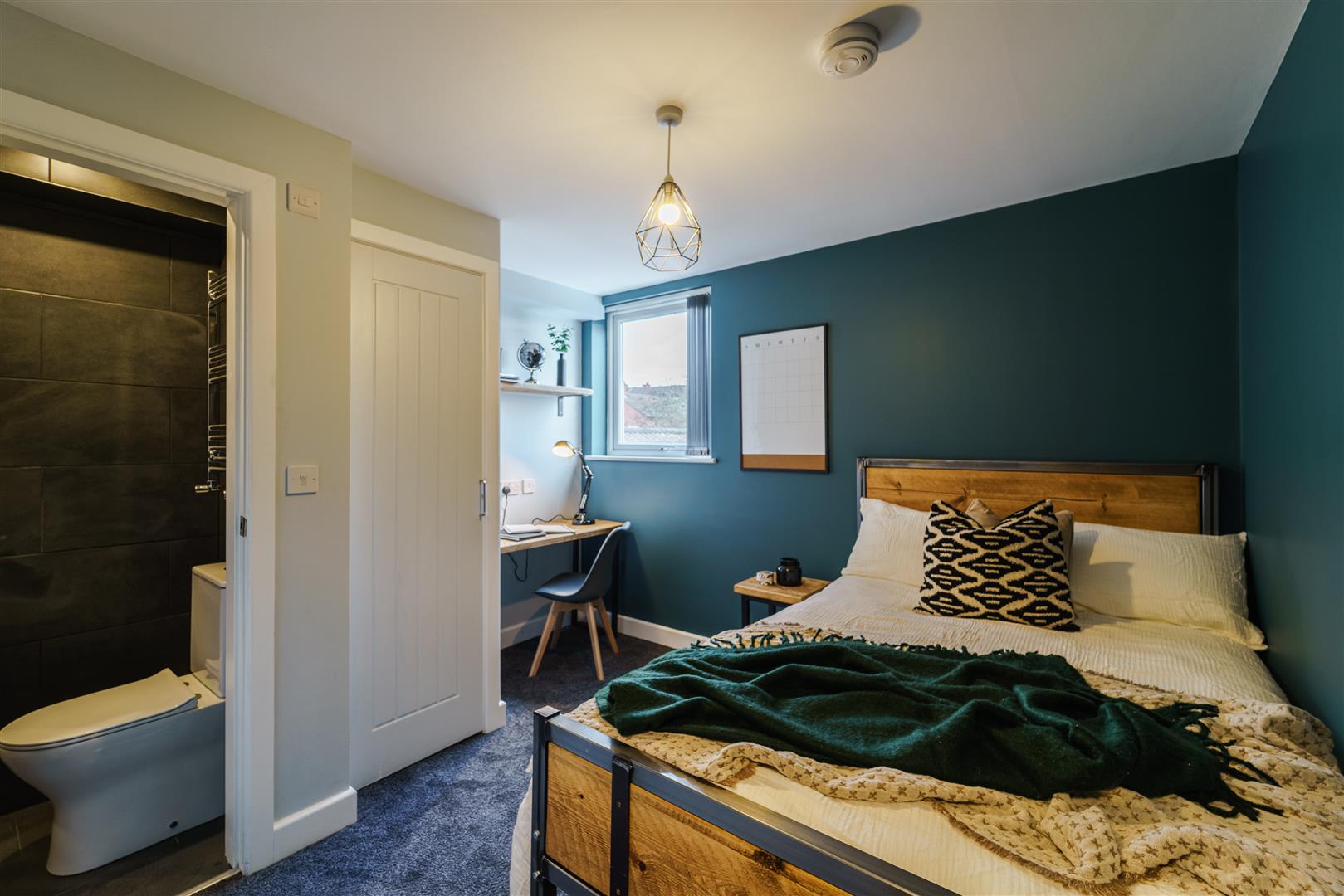 Room Marlborough Road in Coventry