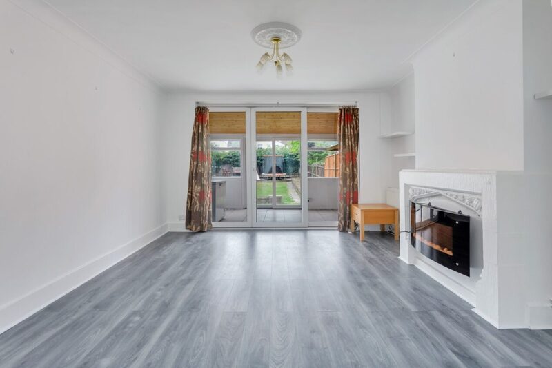 House Park Avenue North in Greater London