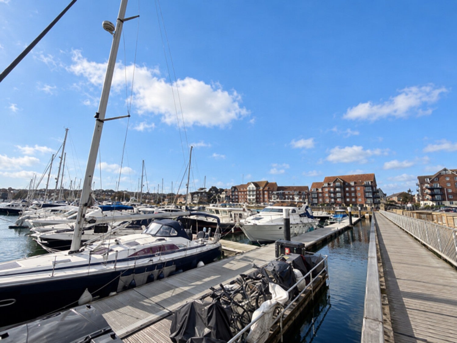 Flat Corscombe Close in Weymouth