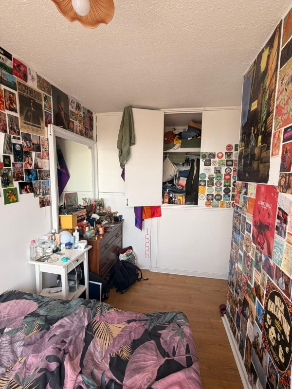 Room Ebley Close in Greater London