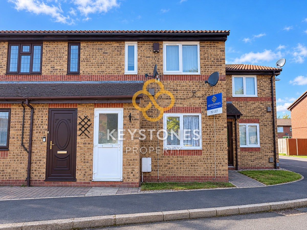 House Aldington Close in Greater London