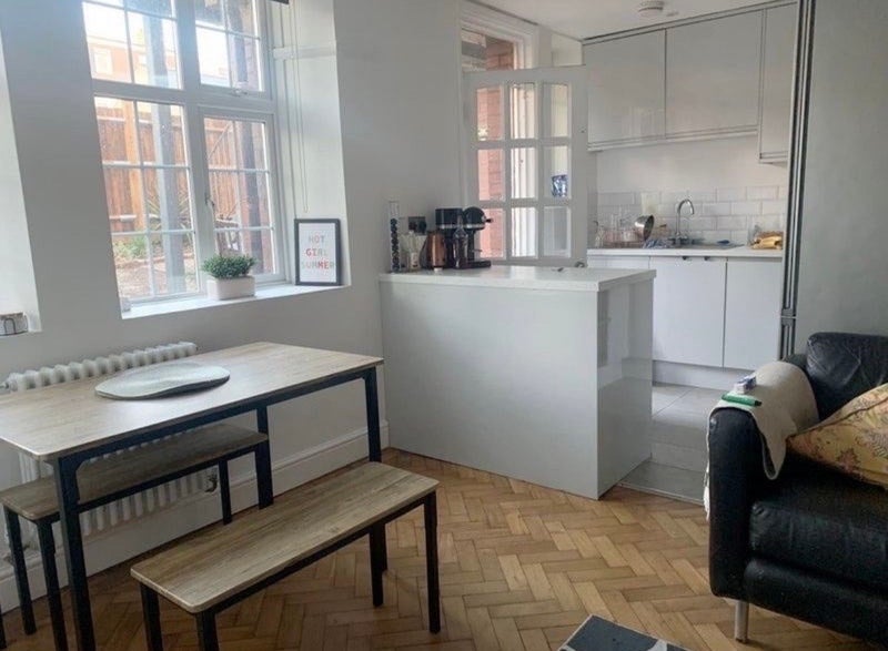 Room Beeches Road in Greater London