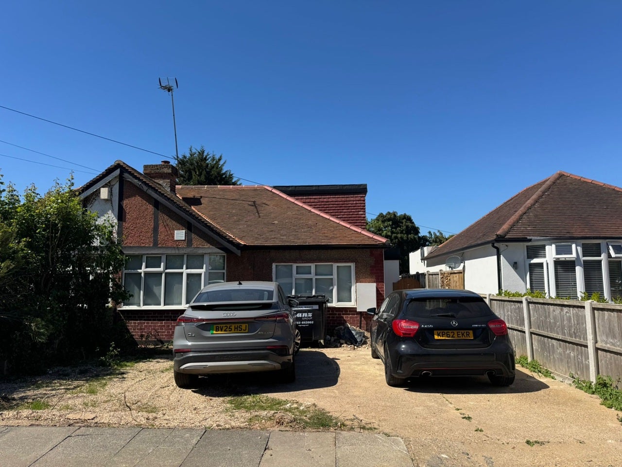 Room Upper Halliford Road in Borough of Spelthorne