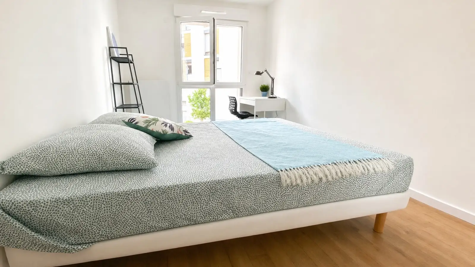 Room Rue Madame de Sanzillon in Clichy
