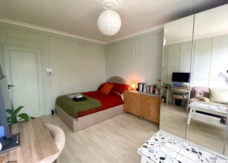 Flat Cleveland Gardens in City of Westminster
