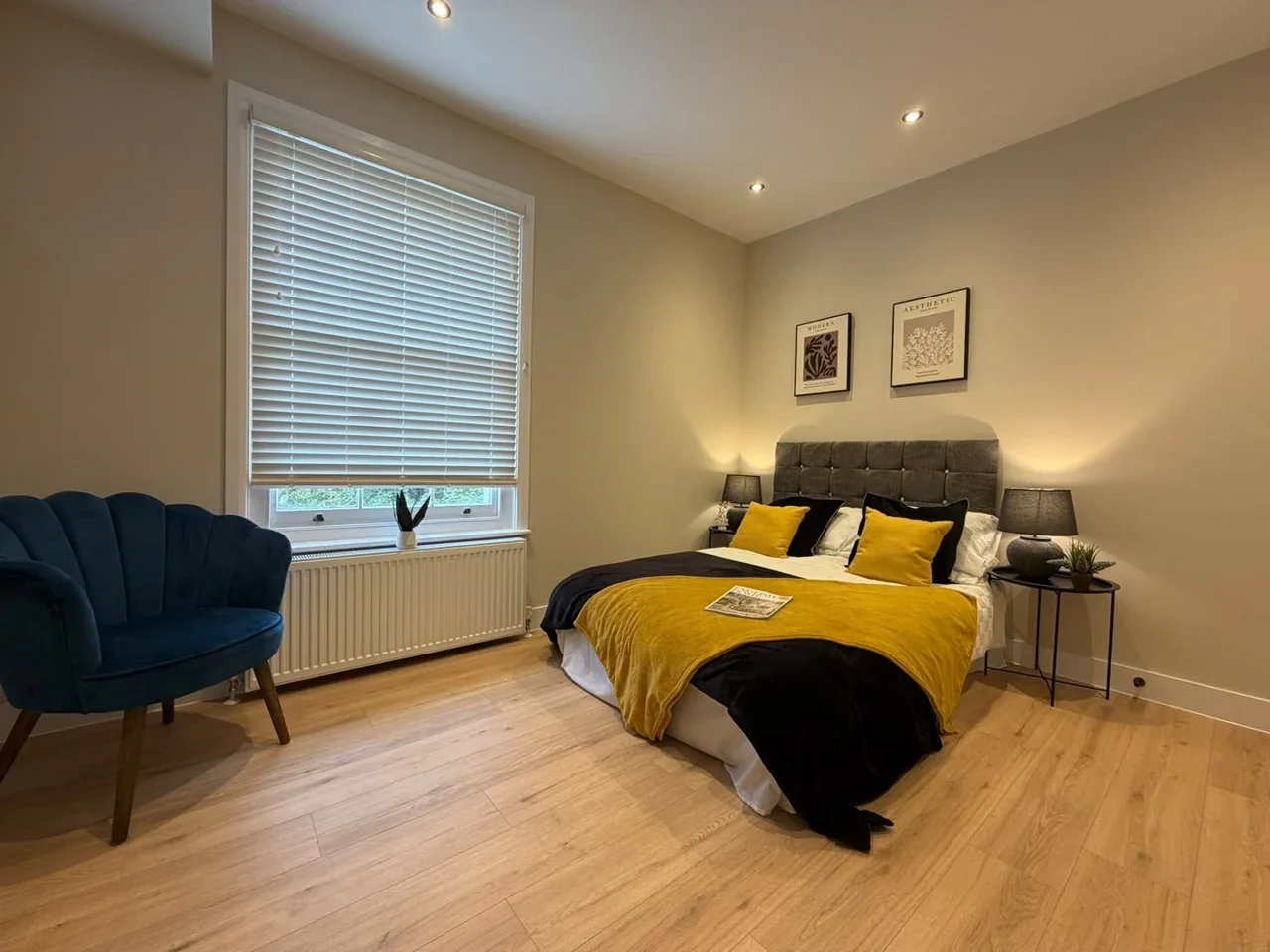 Flat Wood Lane in Greater London
