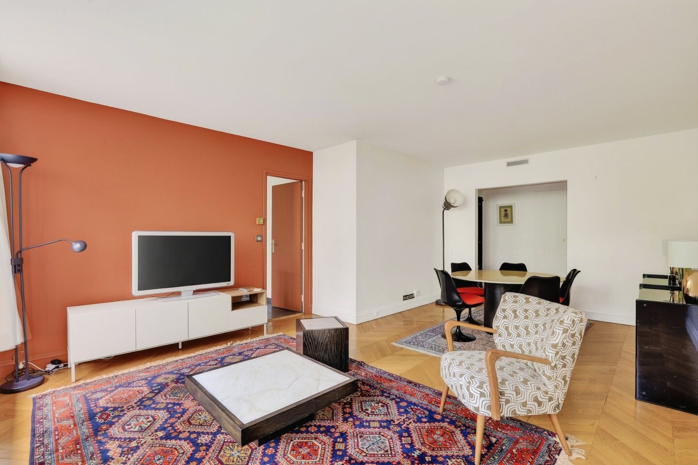 Flat Square de Robiac in Paris