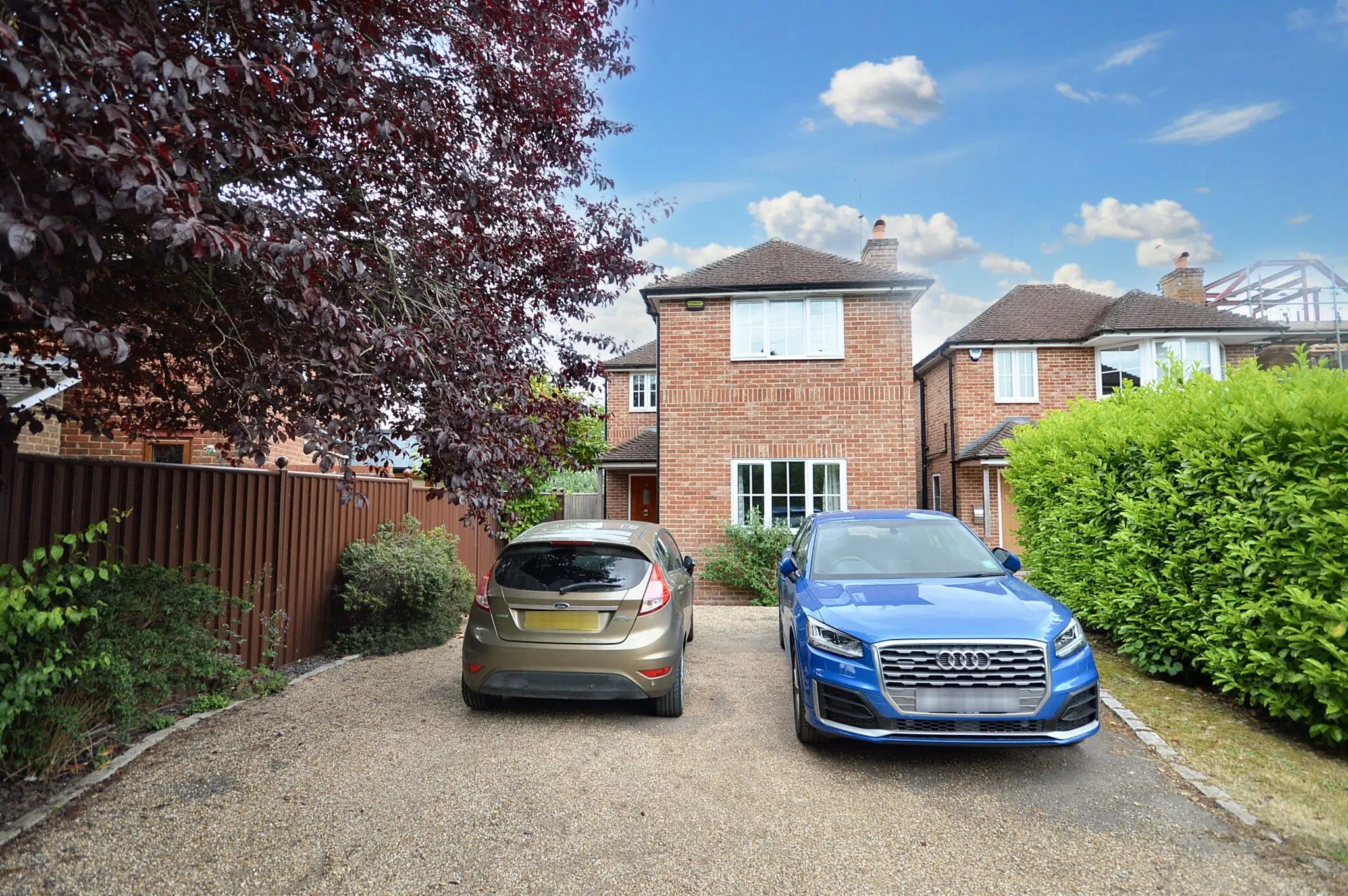 House Meadow Lane in Beaconsfield