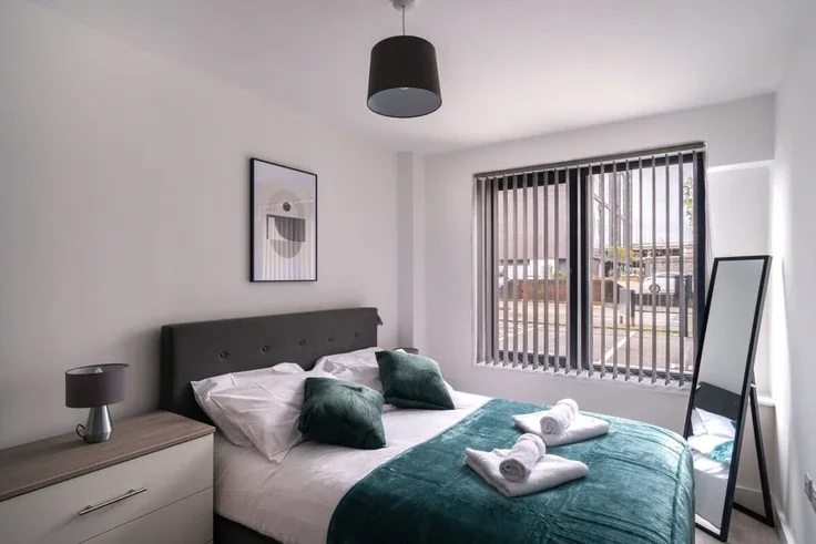 Flat Talbot Road in Trafford
