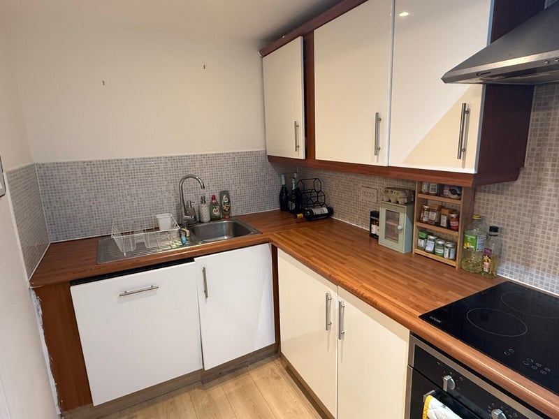 Flat Middlewood Street in Salford