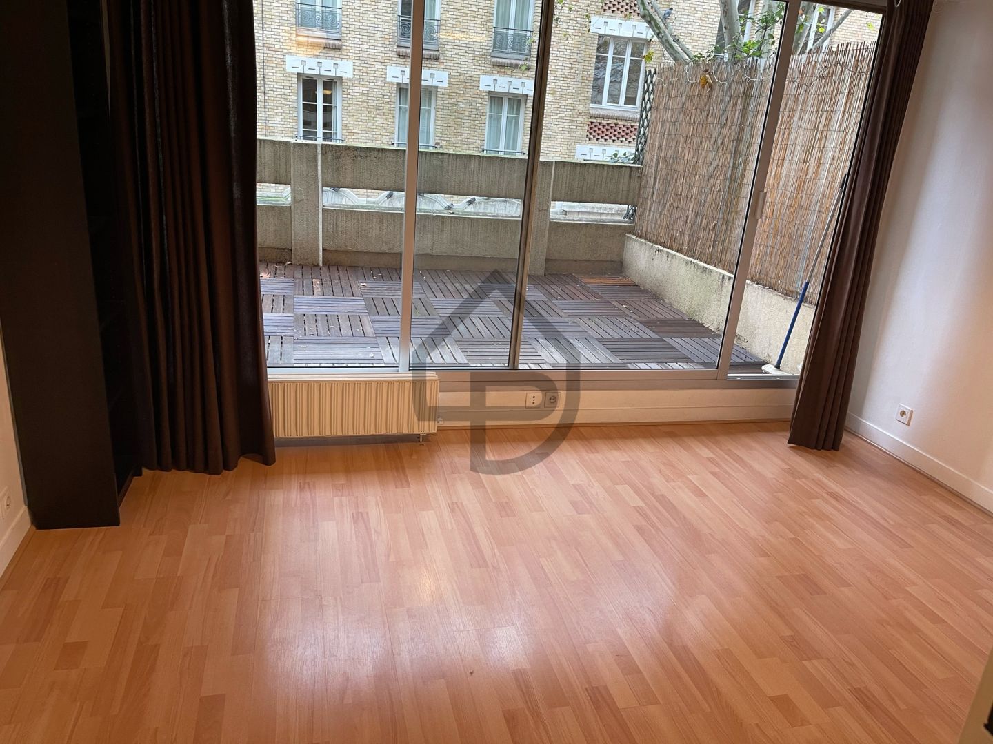 Flat Rue de la Roquette in Paris