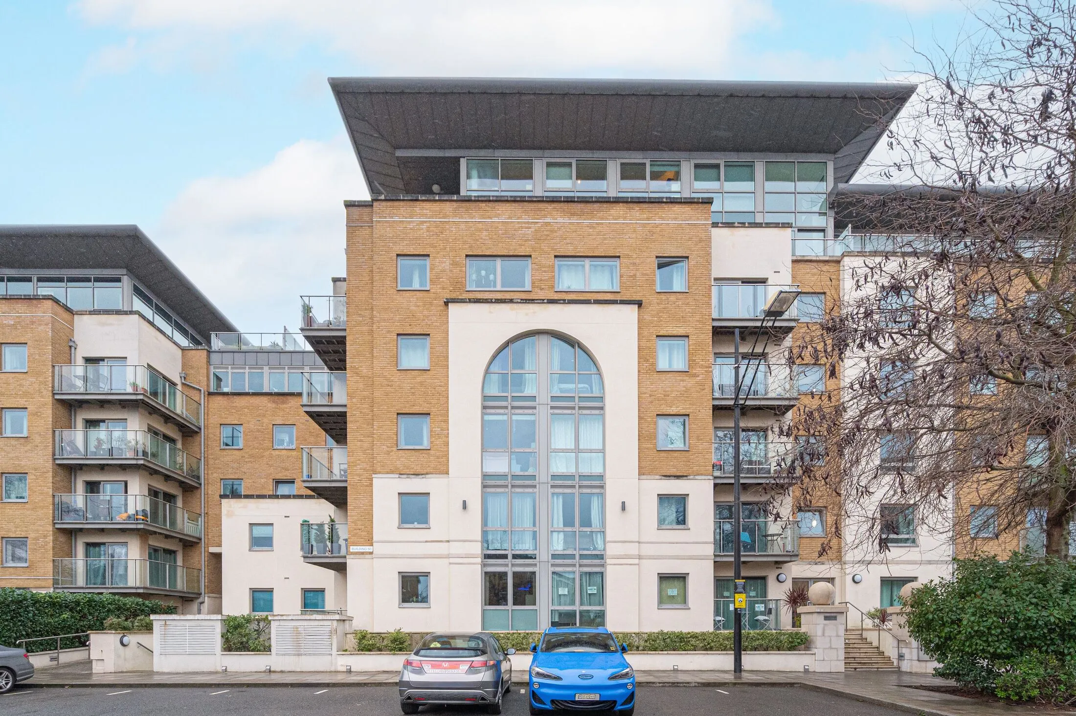 Flat Argyll Road in Greater London