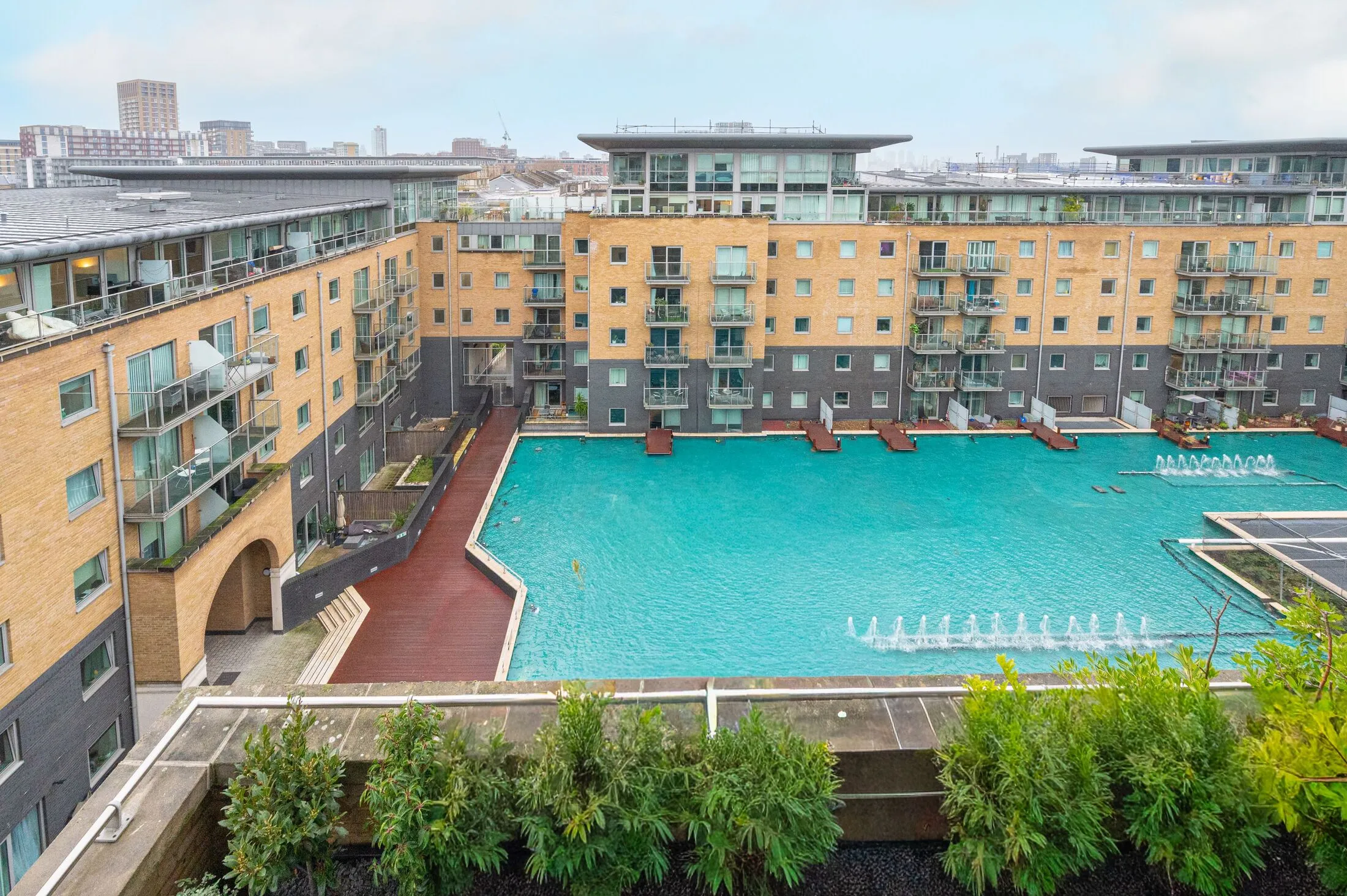Flat Argyll Road in Greater London