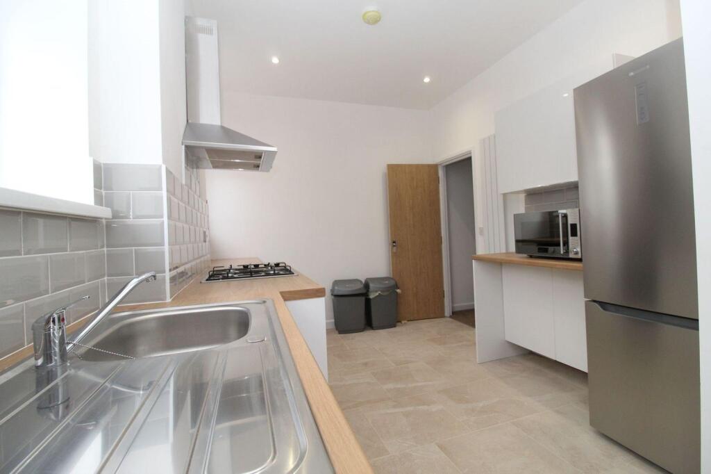 Room Letty Street in Cardiff