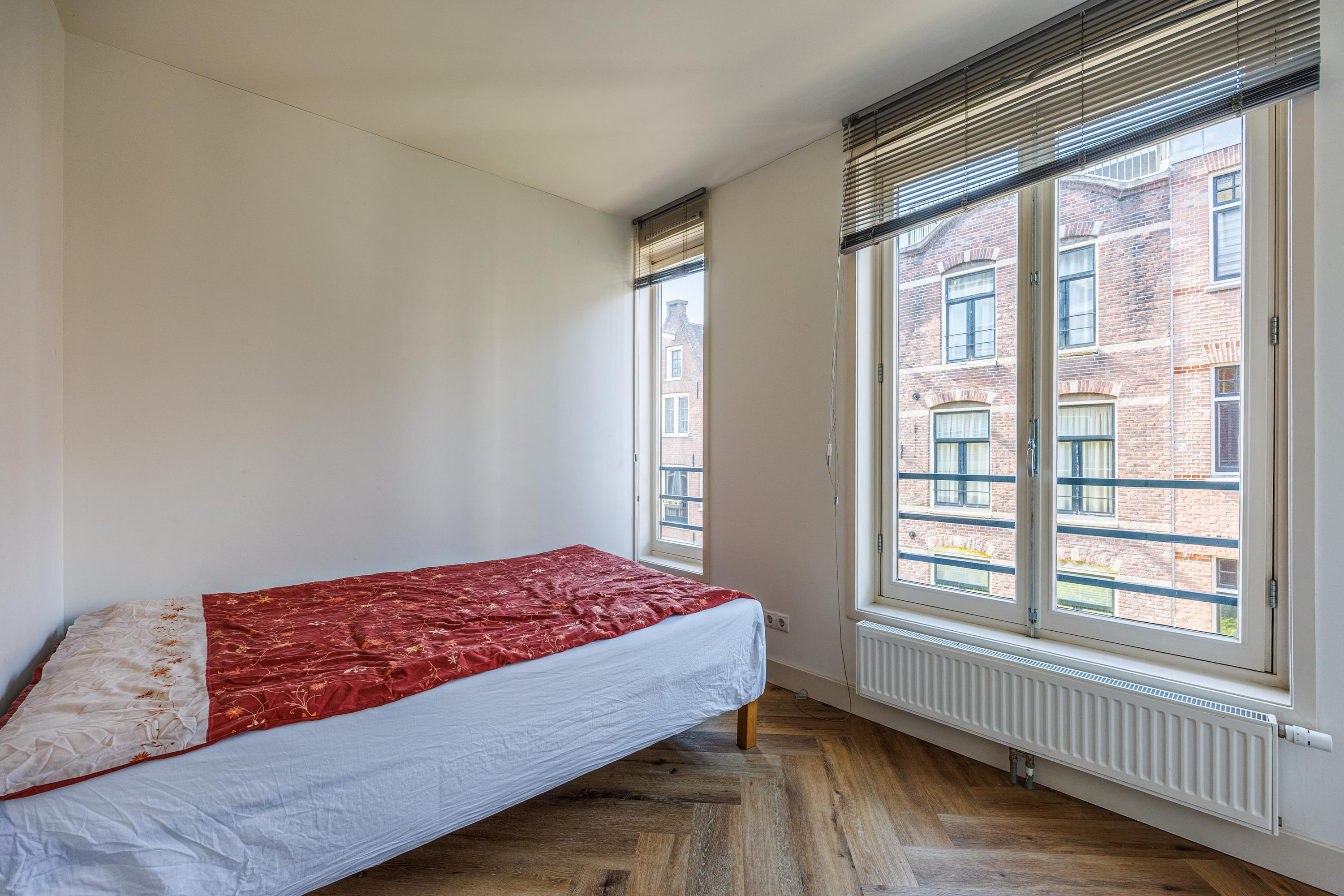 Appartement te koop: Utrechtsedwarsstraat 74, Amsterdam