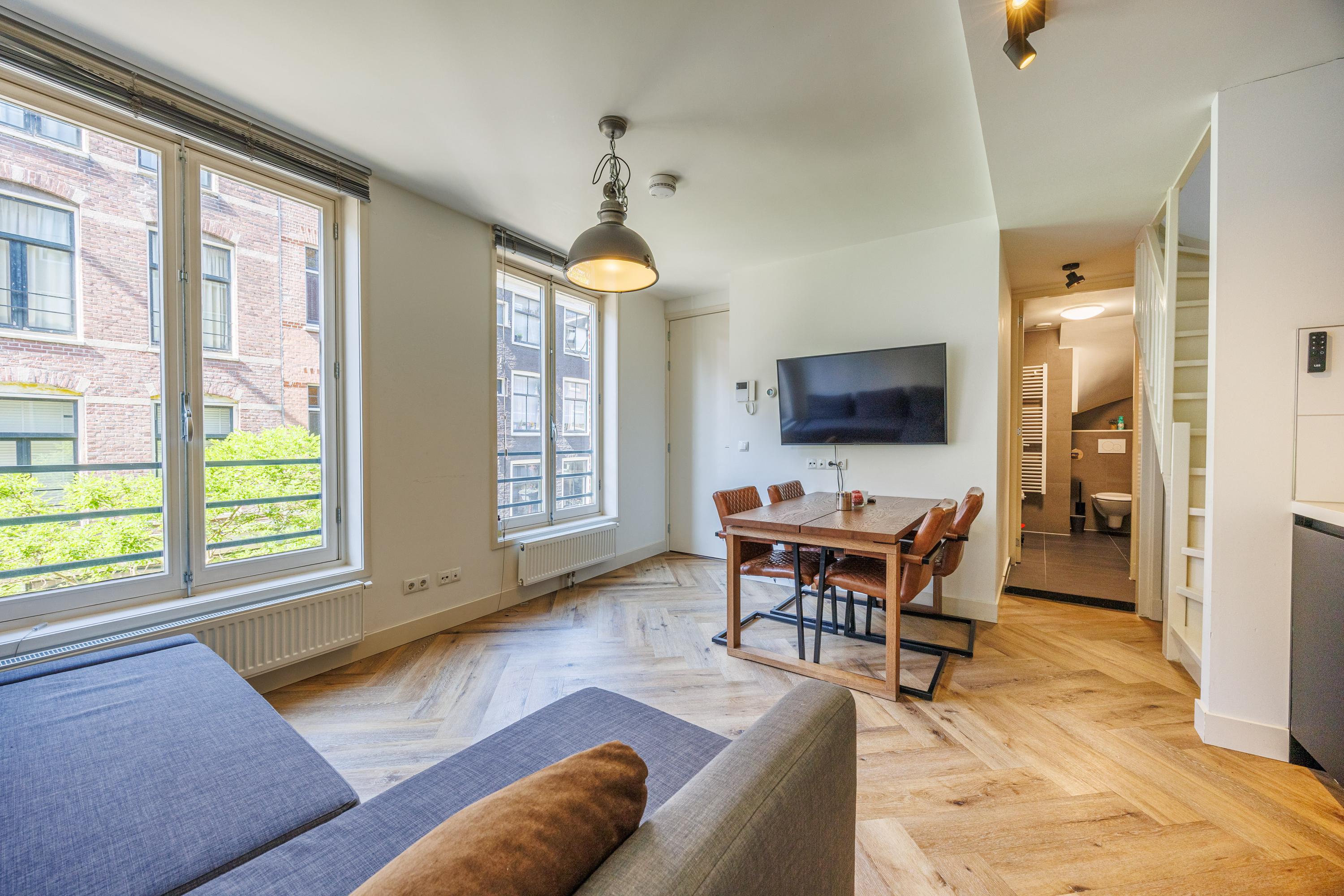Appartement te koop: Utrechtsedwarsstraat 74, Amsterdam